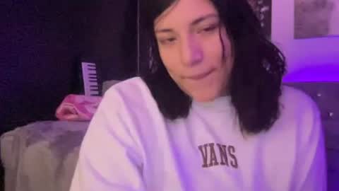 Snapshot of suzyishellawet chatting on January 15, 2026, 5:23 am Suzy online show from January 15, 2026, 5:23 am