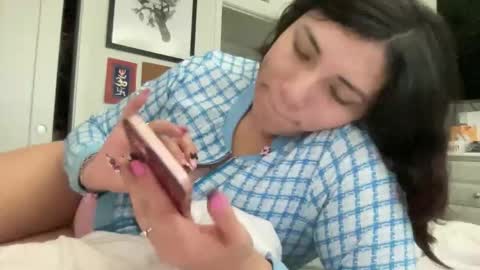 Snapshot of suzyishellawet chatting on January 31, 2026, 7:11 pm Suzy online show from January 31, 2026, 7:11 pm