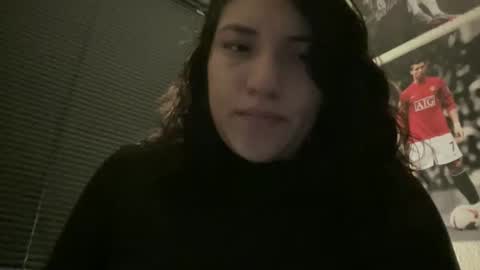 Snapshot of suzyishellawet chatting on February 17, 2026, 7:38 am Suzy online show from February 17, 2026, 7:38 am