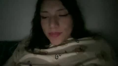 Snapshot of suzyishellawet chatting on March 5, 2026, 8:32 am Suzy online show from March 5, 2026, 8:32 am