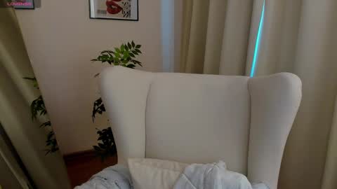 Suzy  next stream  Thursday Friday Saturday online show from February 20, 2025, 5:55 am