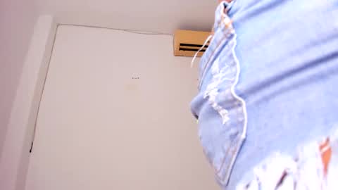 Snapshot of suzzann_rugg chatting on March 10, 2025, 11:06 pm suzzann_rugg online show from March 10, 2025, 11:06 pm