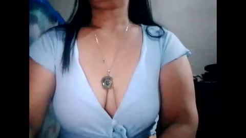 suzzie_hot online show from January 26, 2025, 1:04 pm