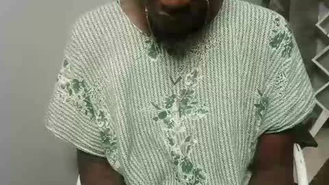 Snapshot of suzziey chatting on January 20, 2025, 6:10 pm suzziey online show from January 20, 2025, 6:10 pm