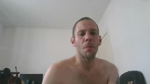 Snapshot of svandewalle111 chatting on April 14, 2026, 9:04 am svandewalle111 online show from April 14, 2026, 9:04 am