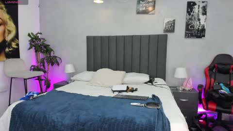 Snapshot of sven_basquiat chatting on April 4, 2026, 7:55 pm Sven online show from April 4, 2026, 7:55 pm