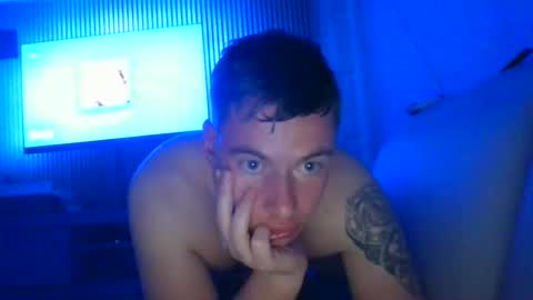 sventwik23 online show from April 12, 2026, 1:43 am