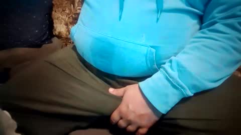 Snapshot of svetlio85 chatting on October 3, 2025, 10:07 pm Svetlio online show from October 3, 2025, 10:07 pm