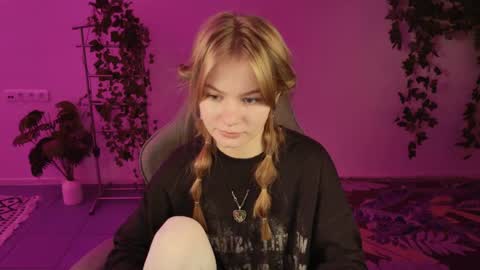 Eva online show from October 17, 2025, 1:09 am