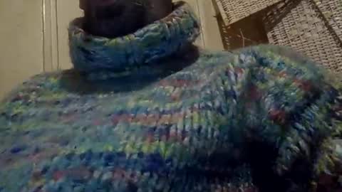 Snapshot of sweaterboy666 chatting on March 11, 2026, 9:32 pm sweaterboy666 online show from March 11, 2026, 9:32 pm