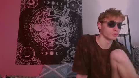 sweaties3 online show from February 8, 2026, 4:43 pm