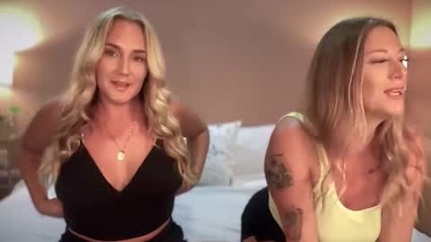 Swedish Candii online show from November 30, 2025, 3:43 am