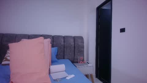 Debora  online show from November 6, 2025, 12:06 pm