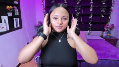 sweet ana  online show from January 4, 2025, 2:14 am