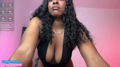 Snapshot of sweer_oshun chatting on October 7, 2025, 2:58 pm Evangeline online show from October 7, 2025, 2:58 pm