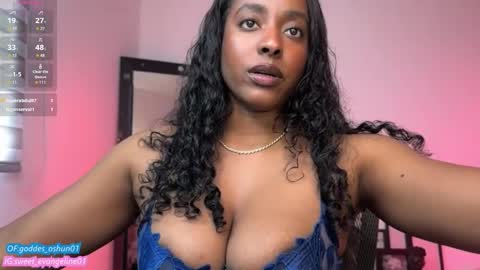 Snapshot of sweer_oshun chatting on October 20, 2025, 2:50 pm Evangeline online show from October 20, 2025, 2:50 pm