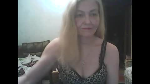 sweet4blonde609 online show from January 2, 2025, 6:45 pm