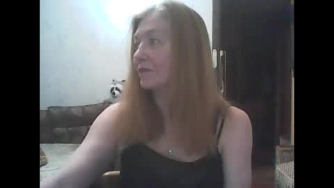 sweet4blonde609 online show from December 4, 2025, 12:47 pm