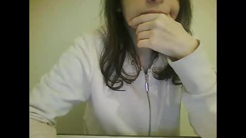 sweet4y0u online show from February 5, 2026, 9:30 pm