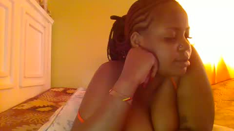 sweet52537 online show from October 3, 2025, 5:48 am