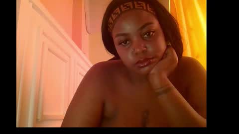 sweet52537 online show from November 30, 2025, 11:14 am