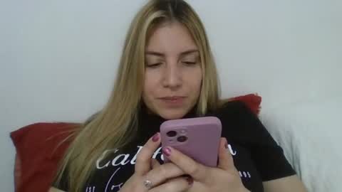 Sweet  alana online show from October 14, 2025, 1:06 am