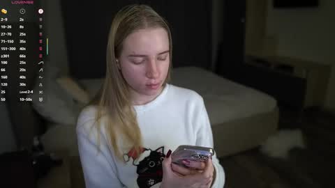 Snapshot of sweet__michelle chatting on November 25, 2025, 5:35 pm Michelle online show from November 25, 2025, 5:35 pm