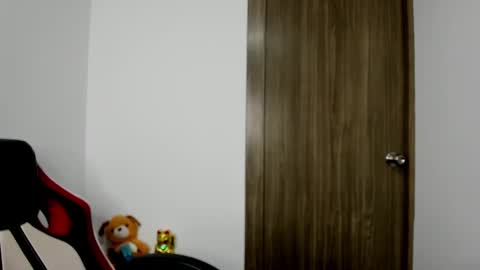 sweet__suck69bitch online show from February 21, 2025, 3:12 am