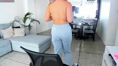 sweet_ailin online show from June 5, 2026, 3:18 pm