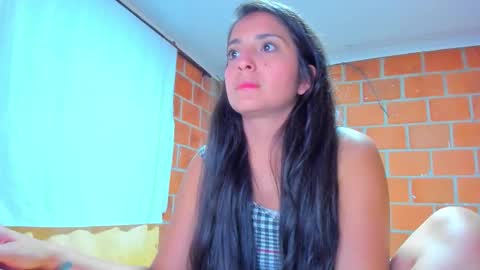 Snapshot of sweet_and_hot_alaia chatting on September 24, 2025, 3:43 am sweet and hot alaia online show from September 24, 2025, 3:43 am