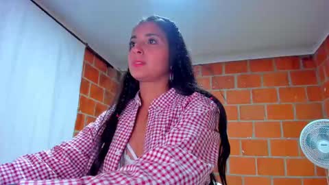 Snapshot of sweet_and_hot_alaia chatting on September 25, 2025, 1:53 am sweet and hot alaia online show from September 25, 2025, 1:53 am