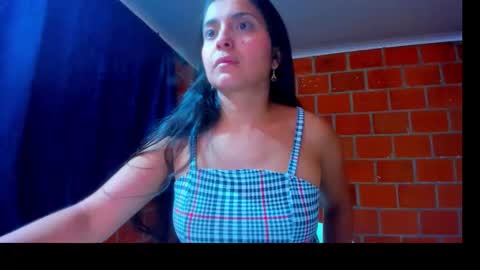 Snapshot of sweet_and_hot_alaia chatting on February 22, 2026, 7:19 am sweet and hot alaia online show from February 22, 2026, 7:19 am