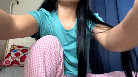 Mae online show from January 10, 2025, 11:54 am