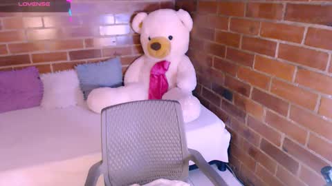 Stephanie online show from September 26, 2025, 8:24 pm