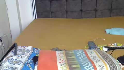 Snapshot of sweet_angie01 chatting on September 11, 2025, 2:00 am angie online show from September 11, 2025, 2:00 am