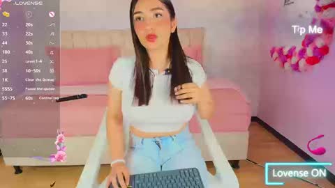 sweet_artemiis online show from November 15, 2025, 10:26 pm