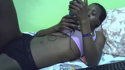 sweet_candie01 online show from September 17, 2025, 7:59 pm