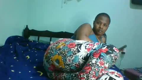 sweet_candyb online show from April 29, 2026, 9:32 pm