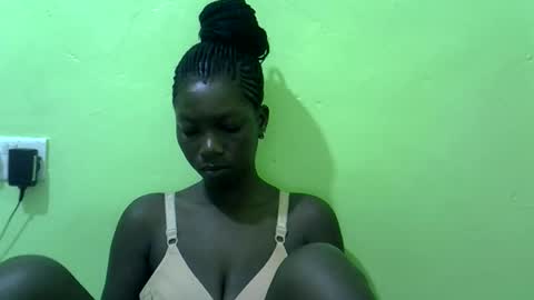 sweet_cherie1 online show from February 3, 2026, 4:10 am