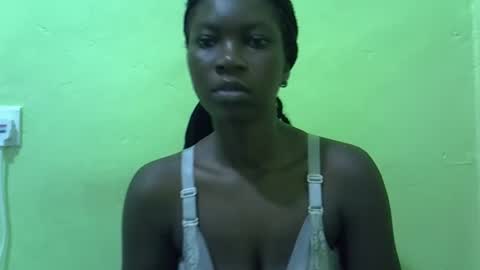 sweet_cherie1 online show from March 30, 2026, 3:29 am