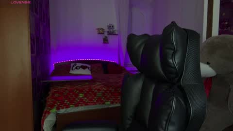 Sweet Cherry online show from March 31, 2026, 8:42 pm