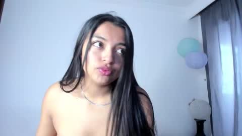 Canela online show from September 8, 2025, 8:19 pm