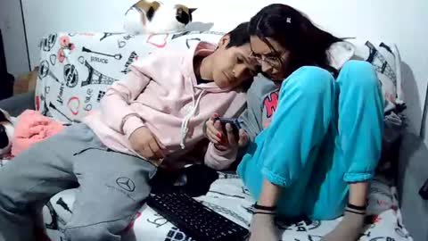 Snapshot of sweet_cum8 chatting on August 6, 2026, 9:33 am Sweet cum online show from August 6, 2026, 9:33 am