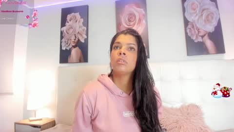 Snapshot of sweet_dreamses chatting on December 12, 2024, 12:55 pm Kendra online show from December 12, 2024, 12:55 pm