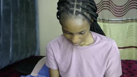 sweet_freaky online show from May 14, 2026, 6:47 pm