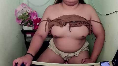 Snapshot of sweet_frex123 chatting on October 8, 2025, 3:53 pm sweet_frex123 online show from October 8, 2025, 3:53 pm