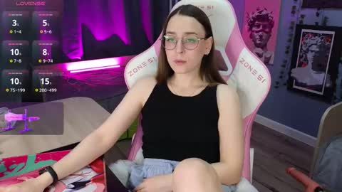 Alice online show from December 23, 2025, 2:53 am