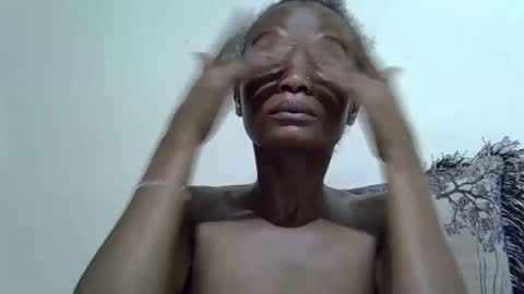 sweet_gul online show from September 17, 2025, 12:01 am