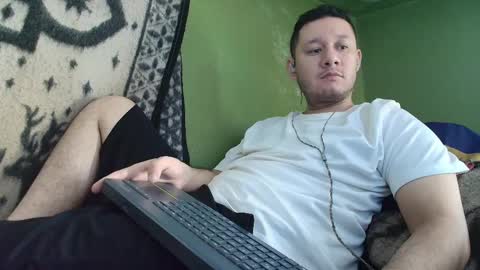sweet_guy36 online show from September 24, 2025, 3:48 pm