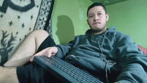 sweet_guy36 online show from September 28, 2025, 2:22 pm